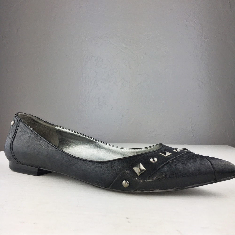 Guess sz 7.5 | Pointed toe Rockstud Flats quilted